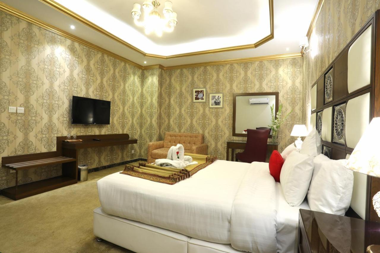 Rachna Hotel Gujranwala 外观 照片