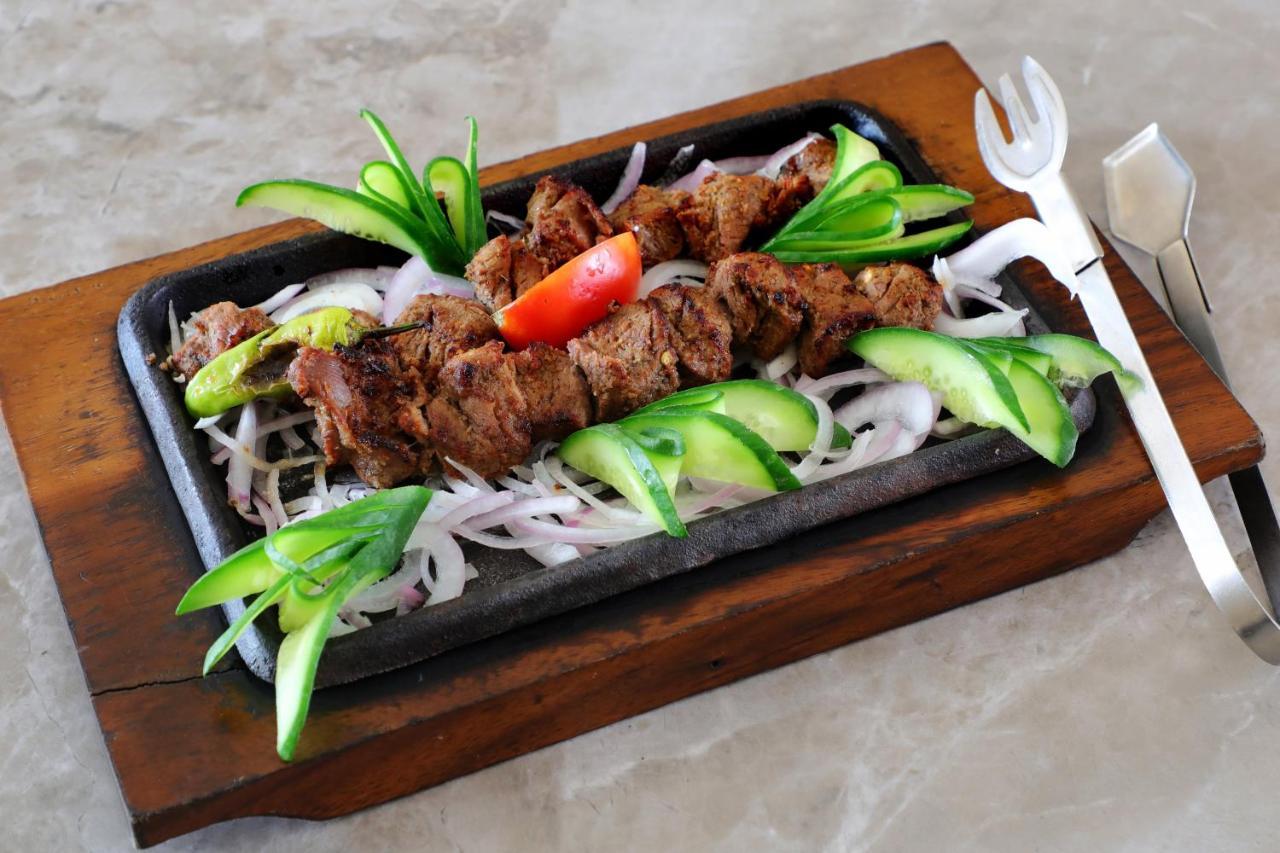 Rachna Hotel Gujranwala 外观 照片