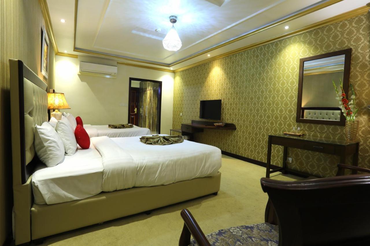 Rachna Hotel Gujranwala 外观 照片